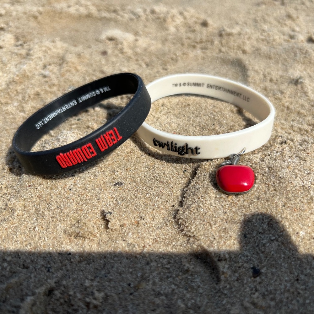 Twilight team Edward rubber bracelet